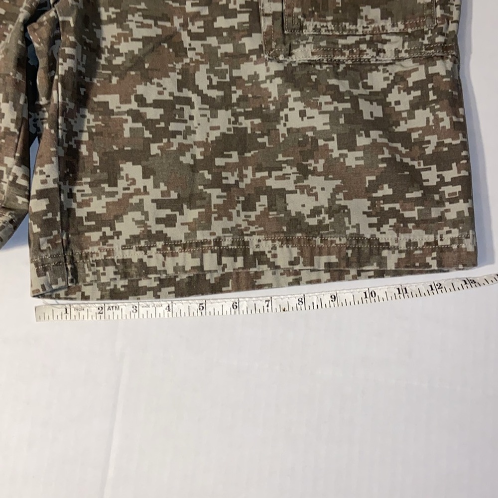 Cabela’s Men’s Camouflage Size 38 Cargo Shorts - Picture 6 of 10